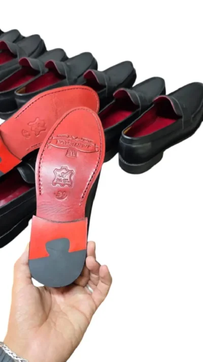 mocassin noir cuir origine daim authentique WESTON J.M